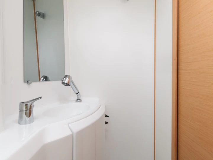 Uthyrning Katamaran  Lagoon med en båtlicens 