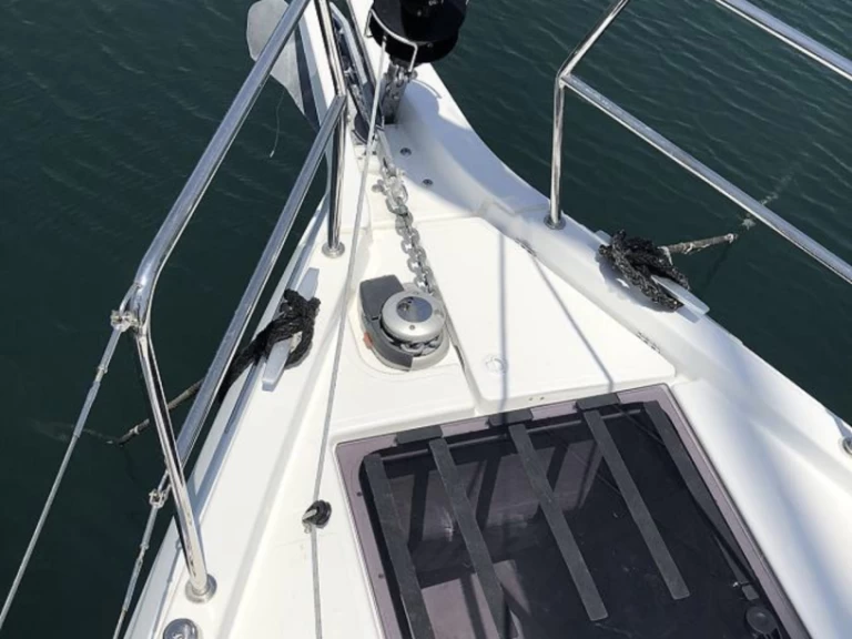 Hyra Segelbåt  med eller utan skeppare Jeanneau Lefkáda 