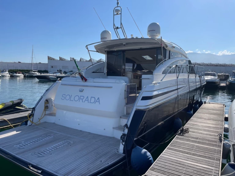 Hyra Motorbåt  med eller utan skeppare Princess Neapel 