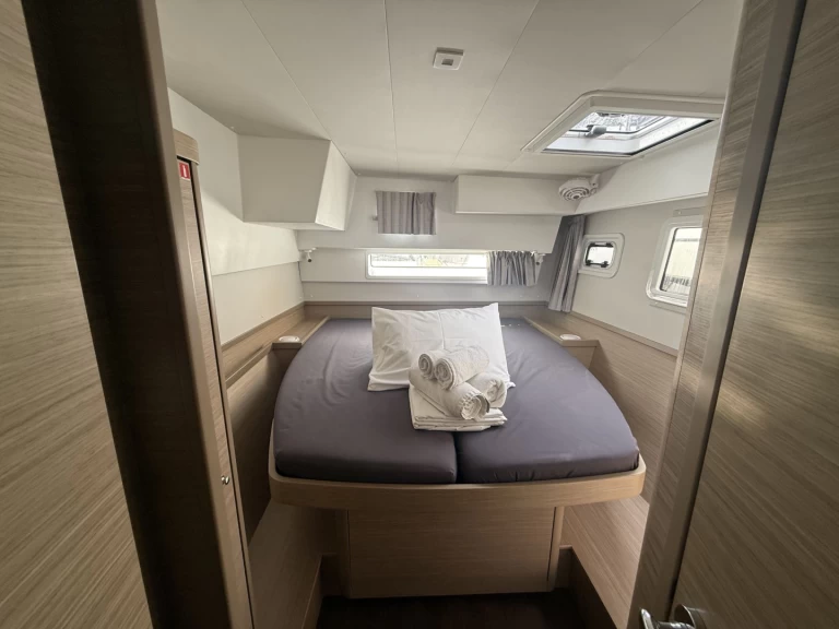 Uthyrning Katamaran  Lagoon med en båtlicens 