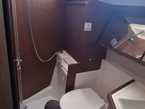 Hyra Segelbåt  med eller utan skeppare Bénéteau Preveza 