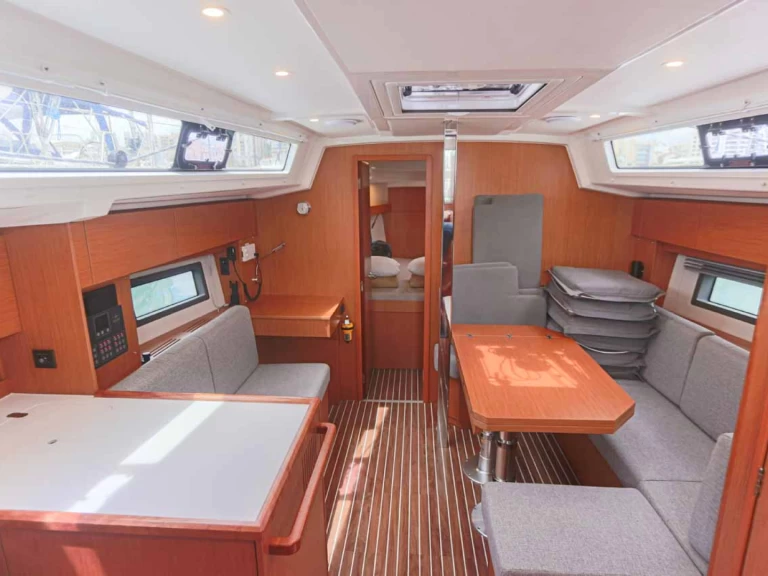 Yacht charter Lefkáda billig Bavaria C38