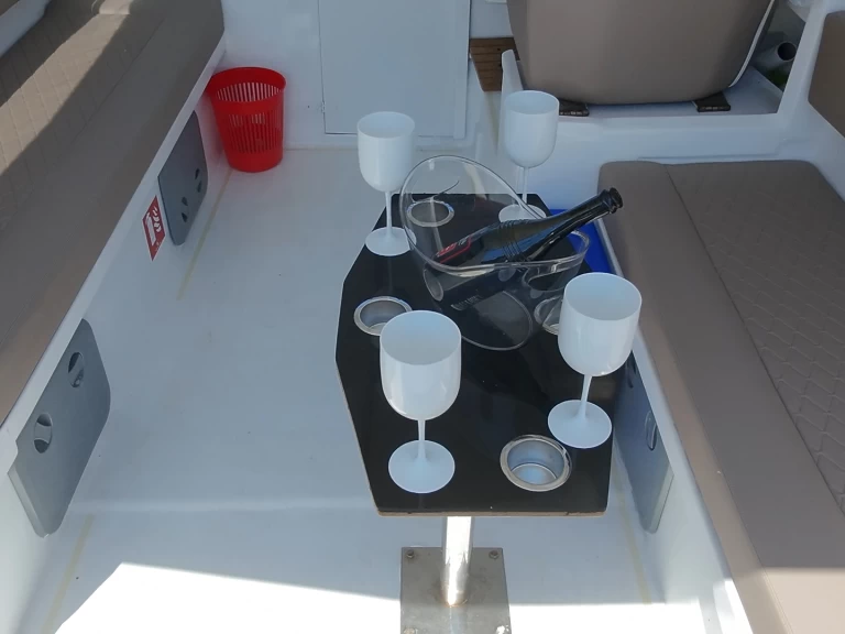 Hyr en Bayliner Trophy Hvar 