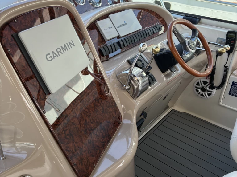 Yacht charter Miami  billig Sea Ray 410 Sundancer