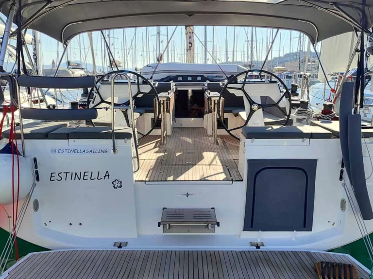 Hyra Segelbåt  med eller utan skeppare Bavaria Trogir  