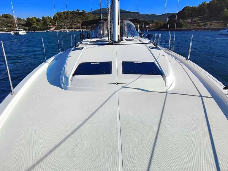 Yacht charter Trogir  billig Bavaria C46