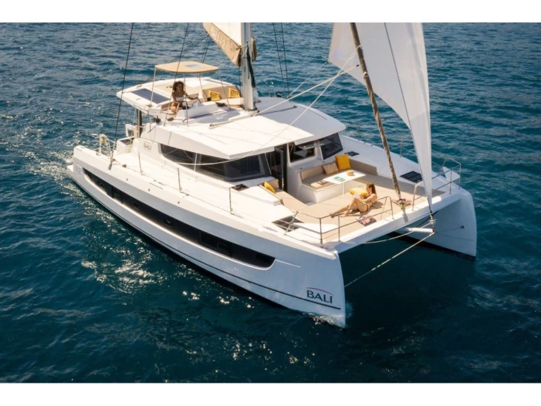 Hyr en Bali Bali 4.2 Procida 