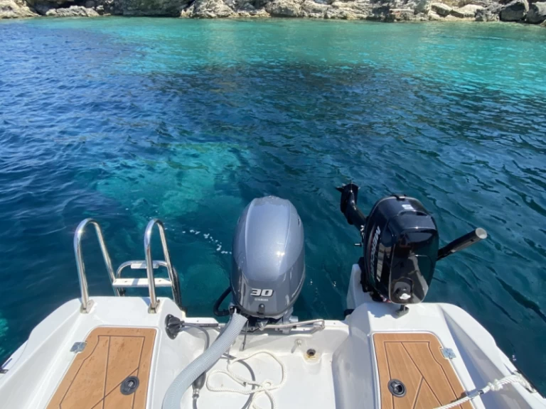 Yacht charter Lákka billig Optima