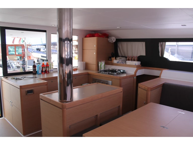 Yacht charter Marsala billig Dufour Catamarans 48 Sail