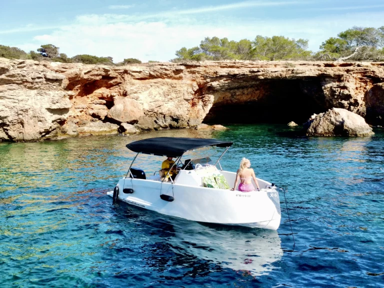 Cattleya X6 charter bareboat eller skeppad i Sant Antoni de Portmany