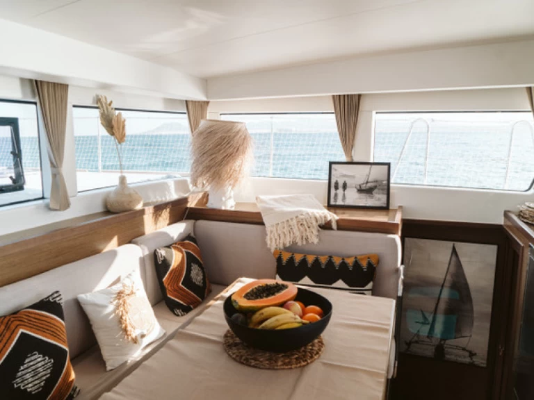 Båtuthyrning Lagoon Lagoon 40 i Sant Antoni de Portmany på Samboat 