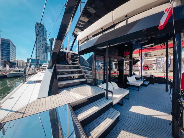 Uthyrning Katamaran  Wave Catamarans med en båtlicens 