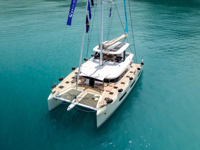 Båtuthyrning Lagoon Lagoon Sixty 5 i Capo d'Orlando på Samboat 