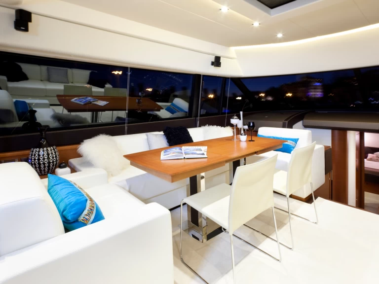 Yacht charter Male billig Prestige 620