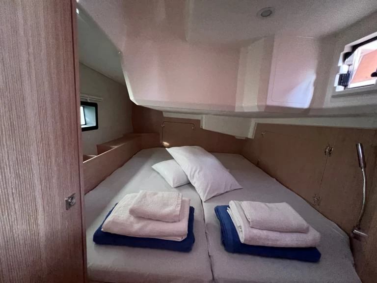 Hyra Segelbåt  med eller utan skeppare Bavaria Loutraki-Agioi Theodoroi 