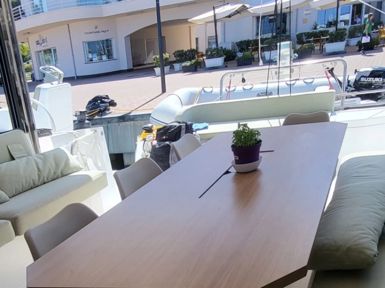 Bali Bali Catsmart charter bareboat eller skeppad i Capo d'Orlando