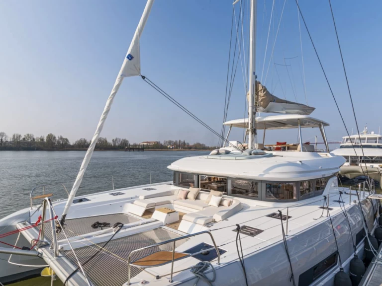 Båtuthyrning Lagoon Lagoon 55 i Bonifacio på Samboat 