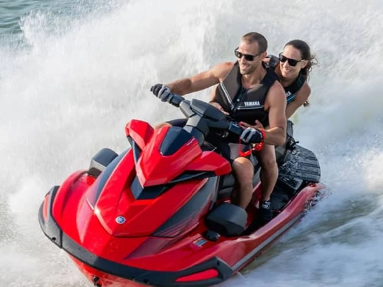 Yacht charter La Maddalena billig Yamaha VX