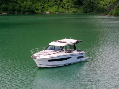 Hyr en Jeanneau Merry Fisher 895 Hạ Long 