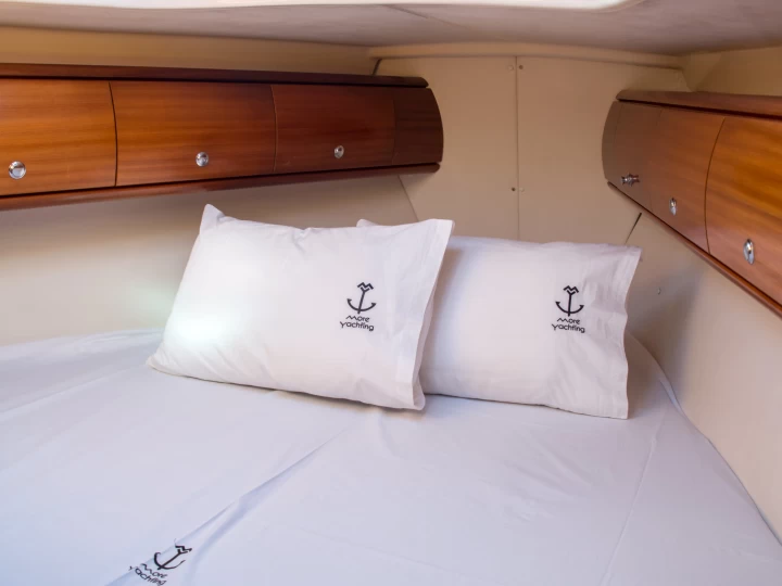 Hyra Segelbåt  med eller utan skeppare Bavaria Lefkáda 