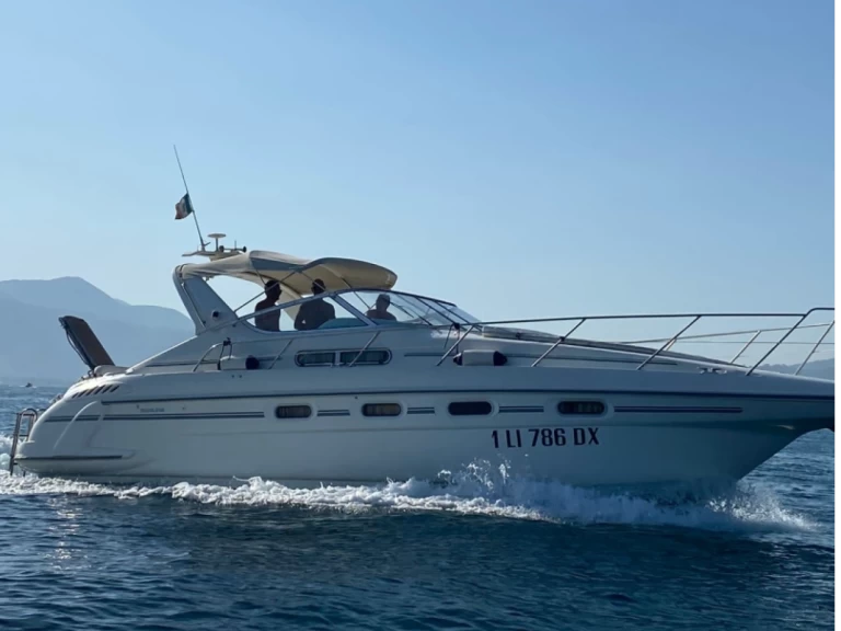 Sealine Sealine S 37 charter bareboat eller skeppad i Portovenere