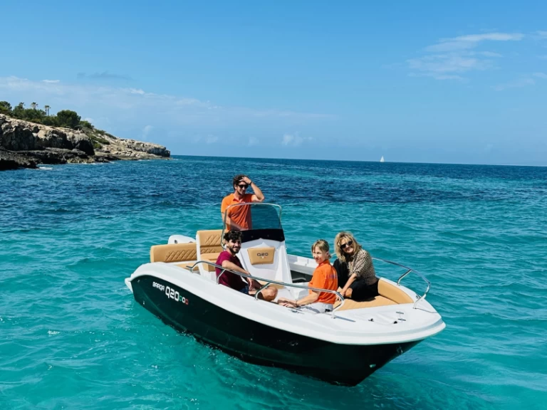 Hyra Motorbåt  med eller utan skeppare Barqa s'Arenal 