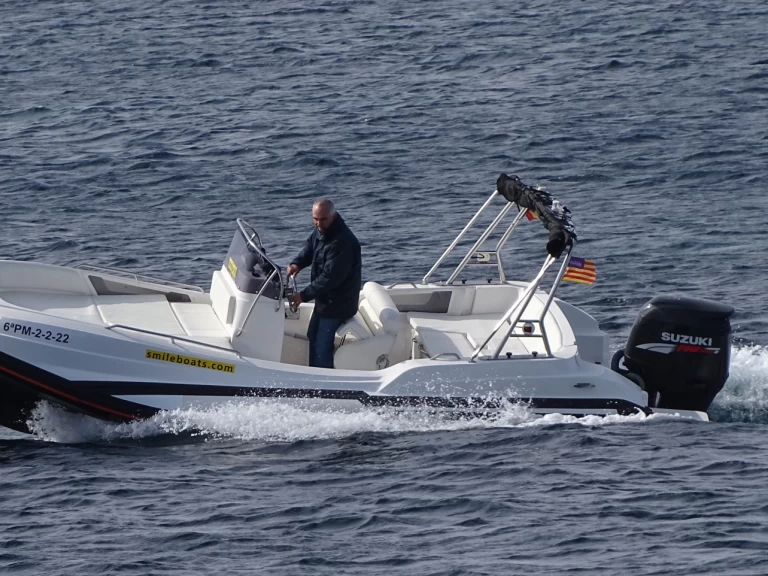 Uthyrning RIB Zar med en båtlicens 