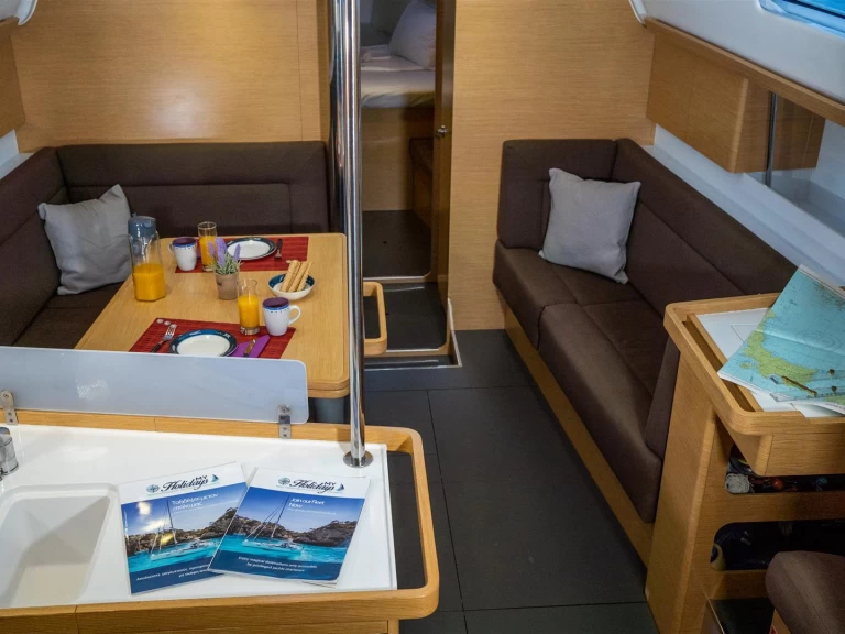 Hyr en Elan Impression 45 Lefkáda 