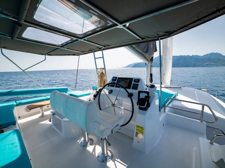 Hyr en Dufour Dufour Catamarans 48 Sail Castiglioncello 