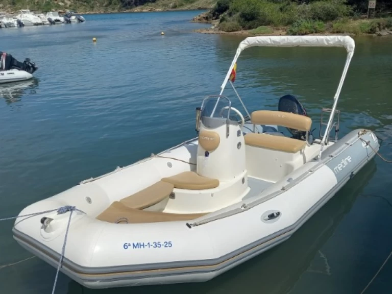 Yacht charter Port d'Addaia (City) billig Medline 500