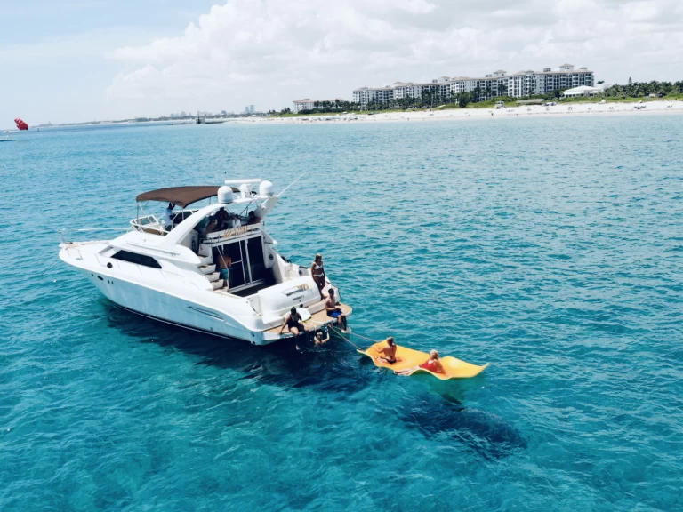 Lyx yacht för uthyrning West Palm Beach till det bästa priset 