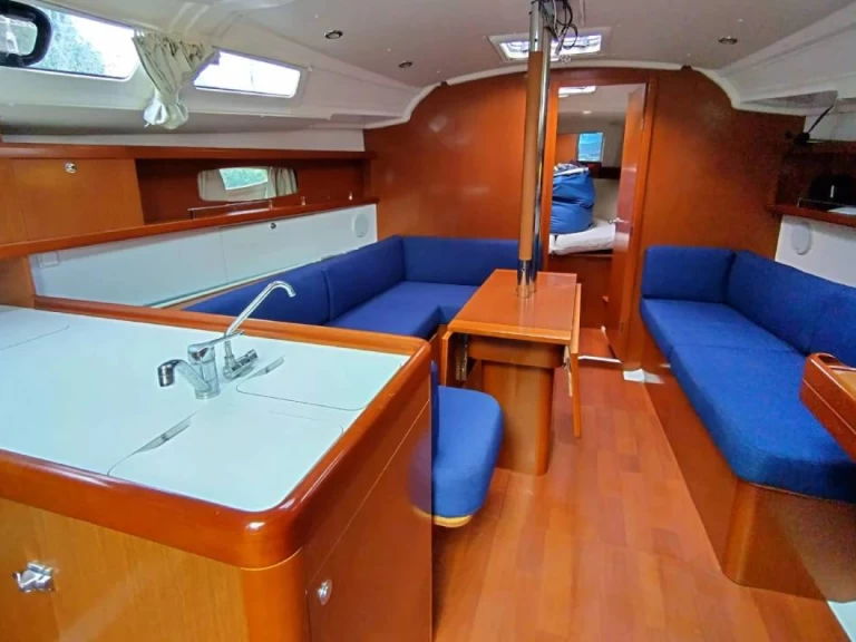Yacht charter Saint-Quay-Portrieux billig Oceanis 37