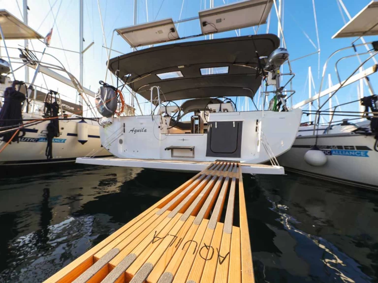 Hyr en Bavaria Bavaria C46 Murter-Kornati 