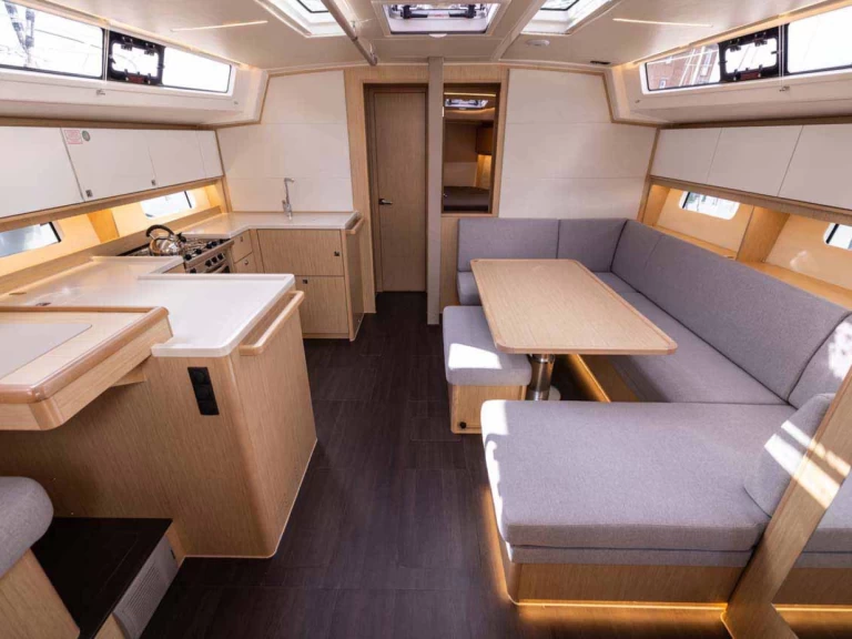 Båtuthyrning Bavaria Bavaria C46 i Golfo Aranci på Samboat 