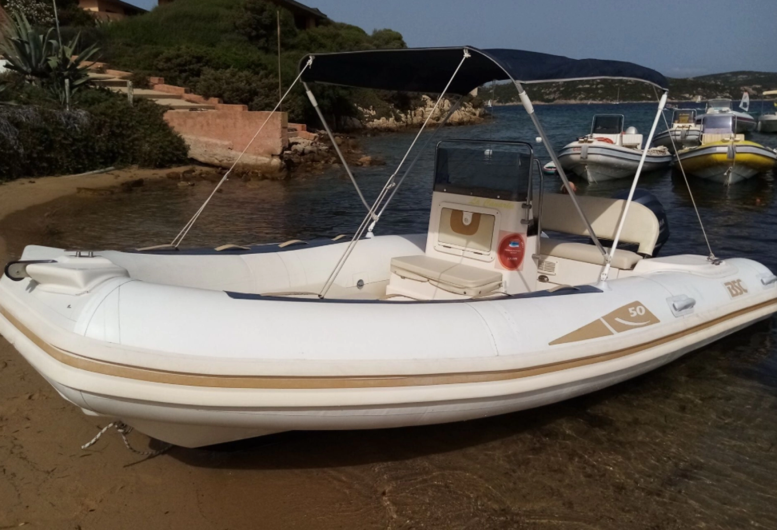 Bsc BSC 50 charter bareboat eller skeppad i Palau