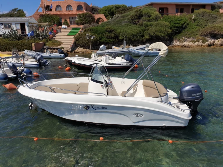 Kamarina 555 Open charter bareboat eller skeppad i Palau