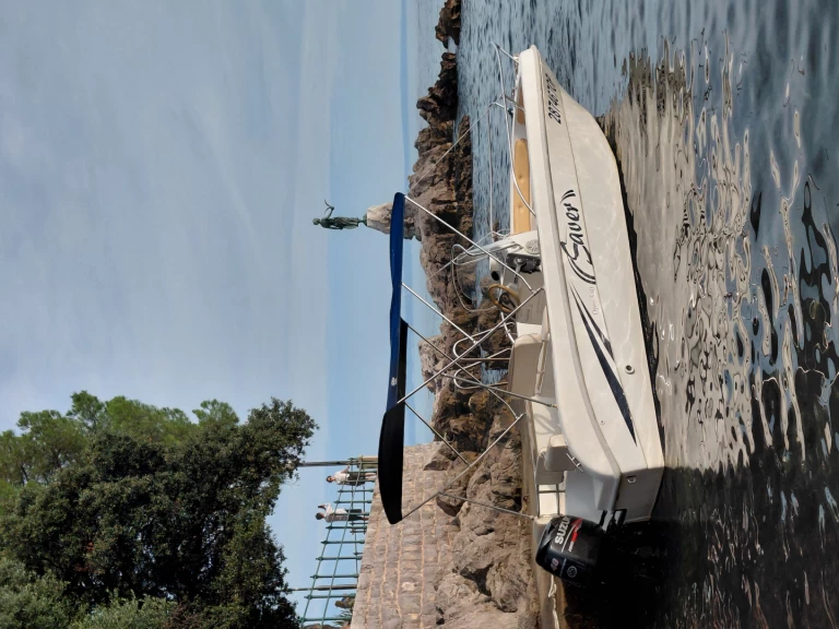 Hyra Motorbåt  med eller utan skeppare Saver Lovran 