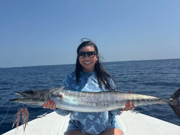 Uthyrning Motorbåt  Touring 24 med en båtlicens 