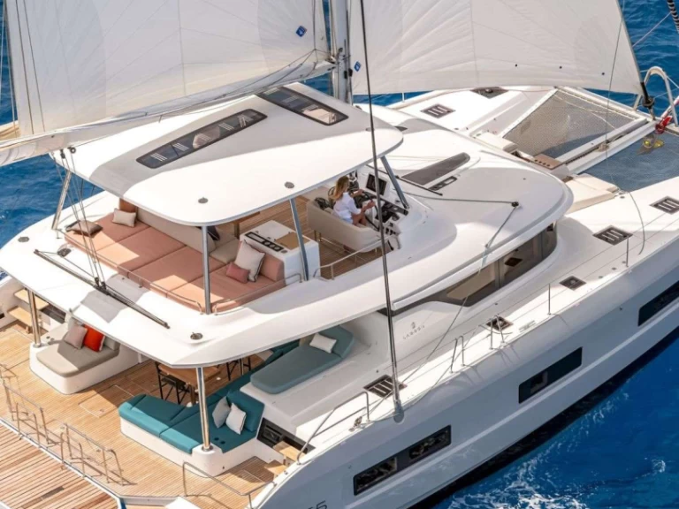 Uthyrning Lyx yacht i Nea Peramos - Lagoon LULU