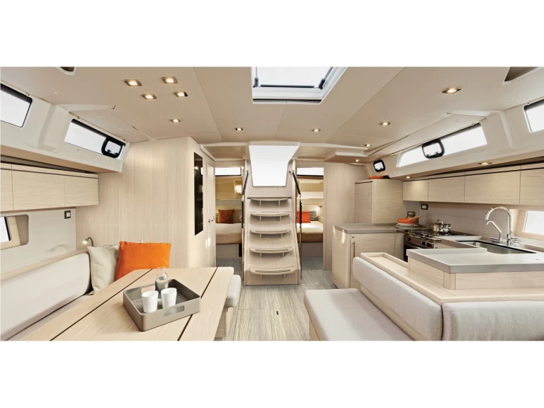 Hyr en Bénéteau Oceanis 51.1 Gouvia 