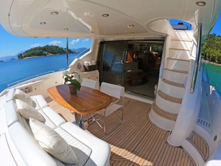 Yacht charter Angra dos Reis billig Manhattan 74