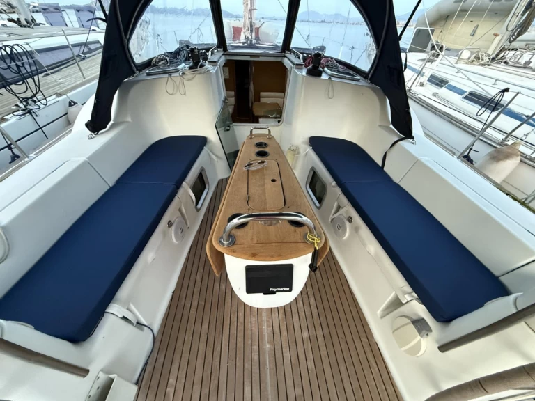 Jeanneau Sun Odyssey 42i charter bareboat eller skeppad i Preveza
