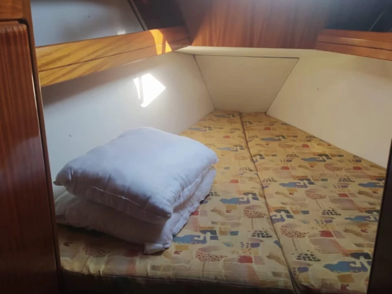 Uthyrning Segelbåt  Bavaria med en båtlicens 