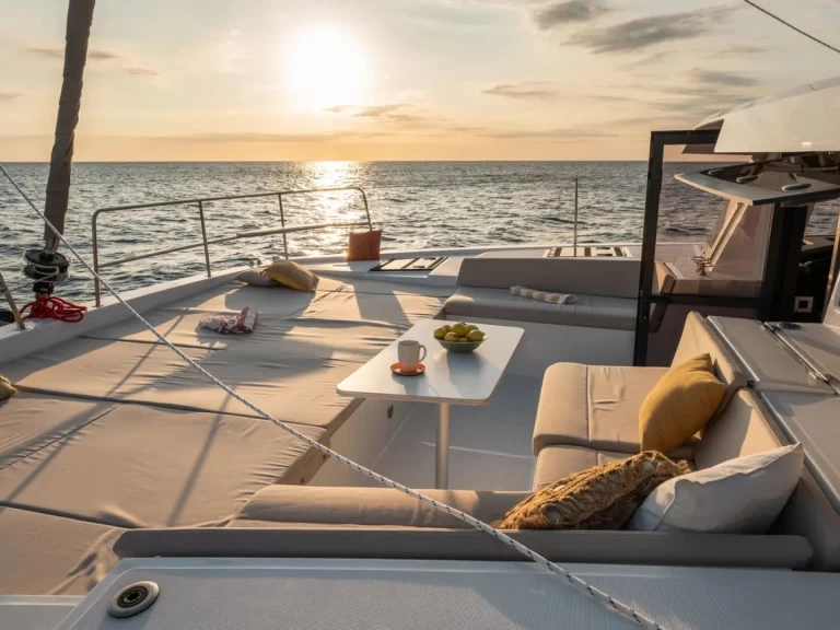 Båtuthyrning Bali Bali 4.4 i Alimos på Samboat 