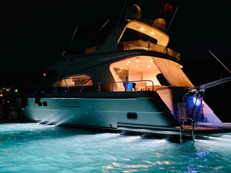 Hyr en  Zeus İstanbul 