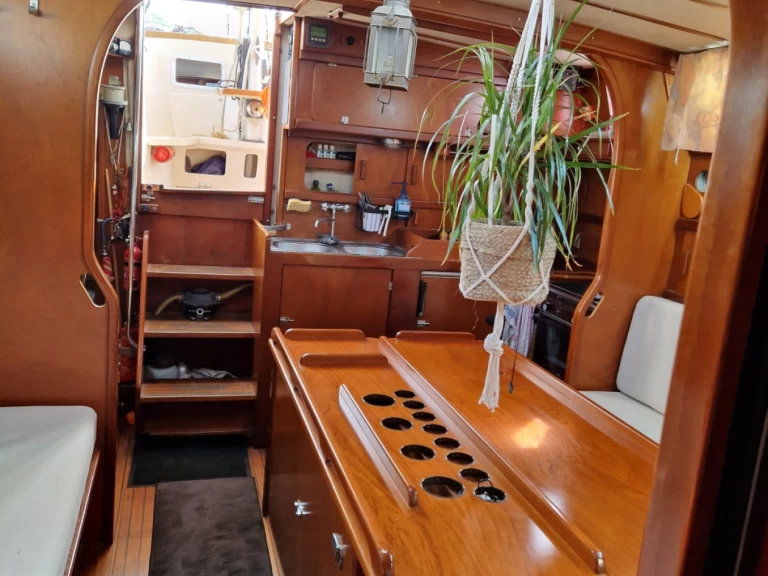 Hyra Segelbåt  med eller utan skeppare Amel Santa-Maria-Poggio 