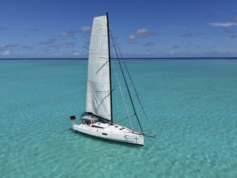 Uthyrning Segelbåt  Pogo Structures med en båtlicens 