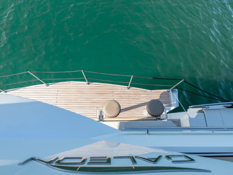 Hyra Lyx yacht med eller utan skeppare Galeon Miami Beach 