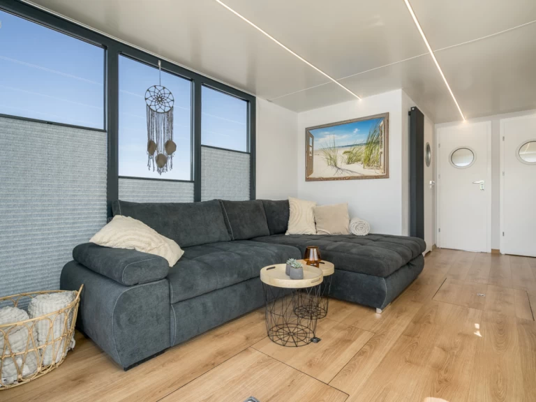 Yacht charter Buchholz City billig Campi 400