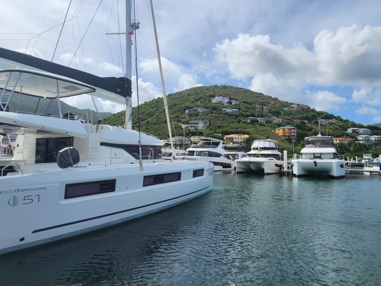 Uthyrning Katamaran  Lagoon med en båtlicens 